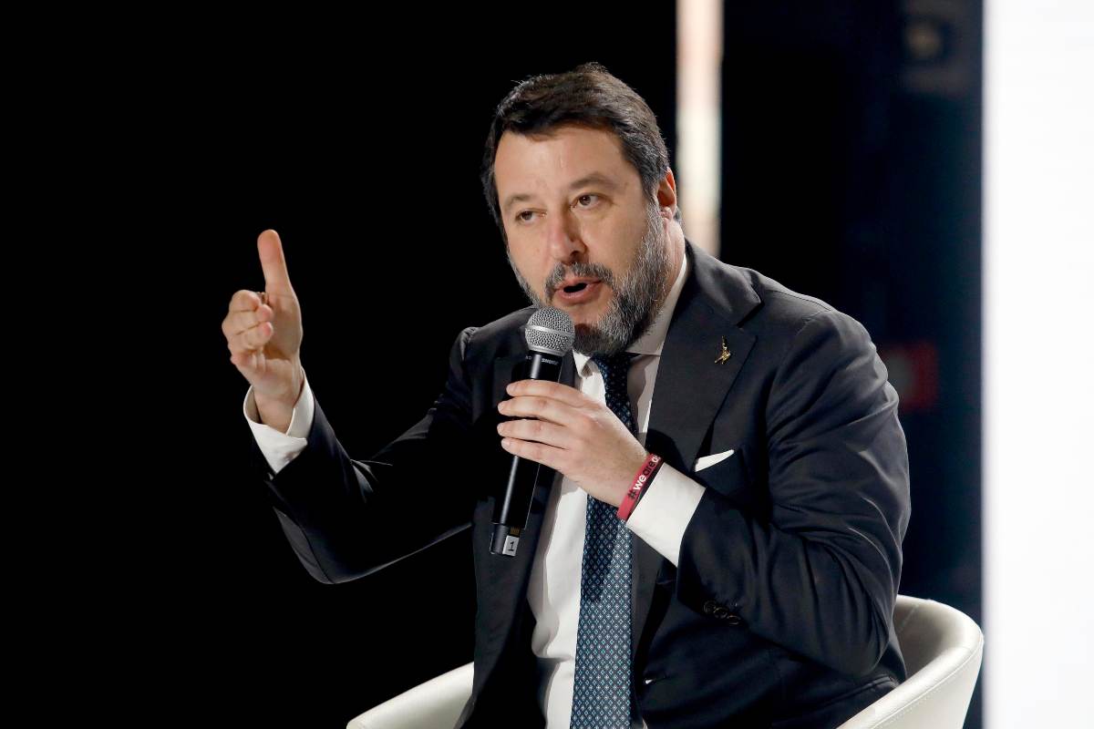 Salvini incontenibile, attacco diretto all'Europa - Autoemotori.it